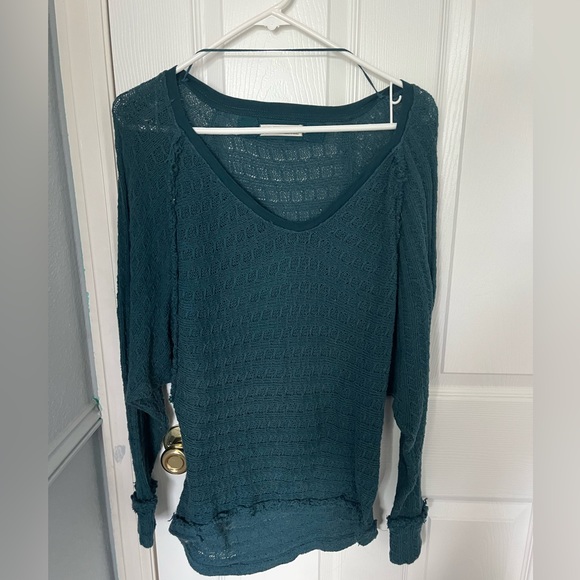 Free People Sweaters - Free people Oversized Sweater a little sheer so cute, we the free